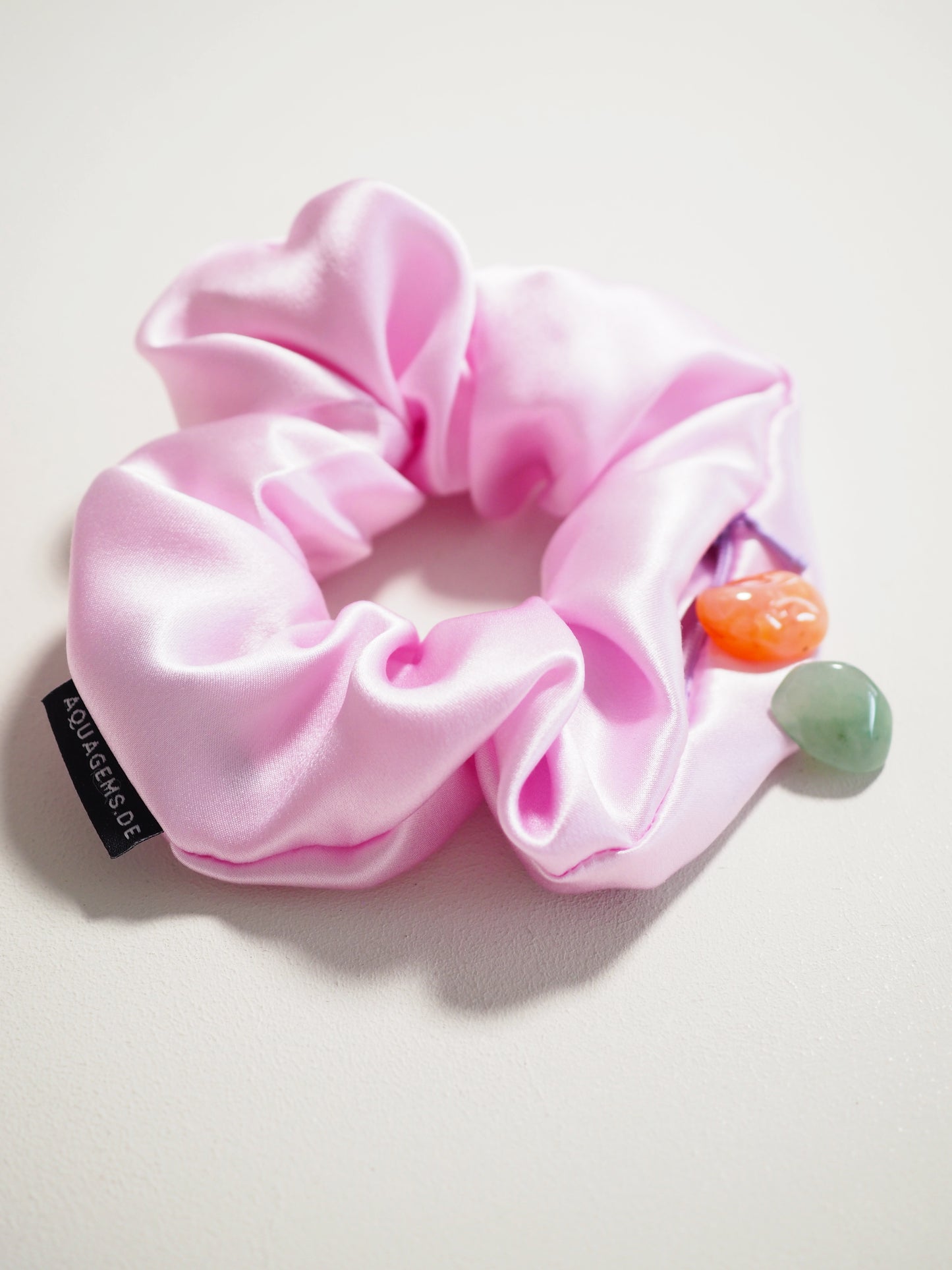 CRYSTAL SCRUNCHIE 100% Maulbeerseiden Haargummi mit Kristall Tasche - LIGHT LAVENDER . Hell Lila