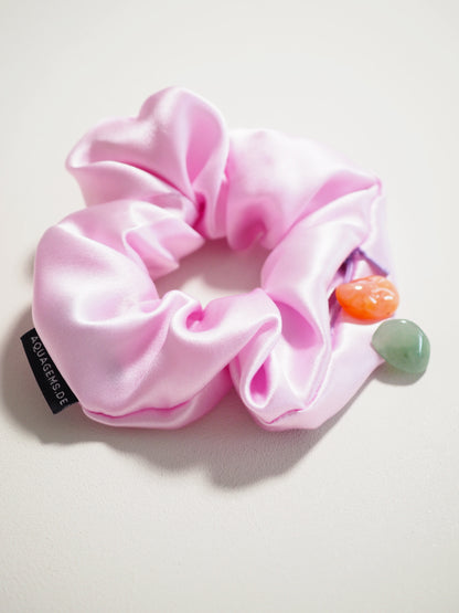 CRYSTAL SCRUNCHIE 100% Maulbeerseiden Haargummi mit Kristall Tasche - LIGHT LAVENDER . Hell Lila