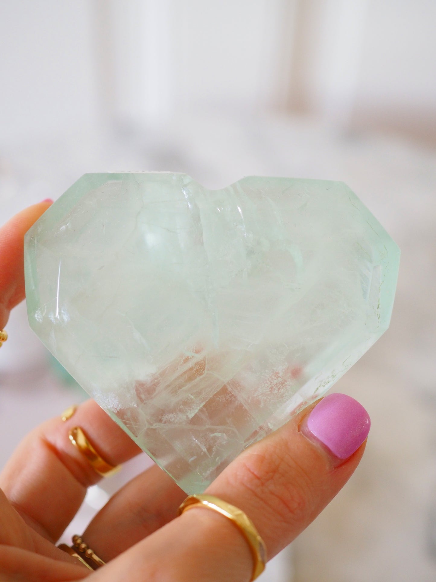 Mint Grünes Fluorit Herz MIT Halter  ca 6.5-8 cm - aus Mozambique HIGH QUALITY