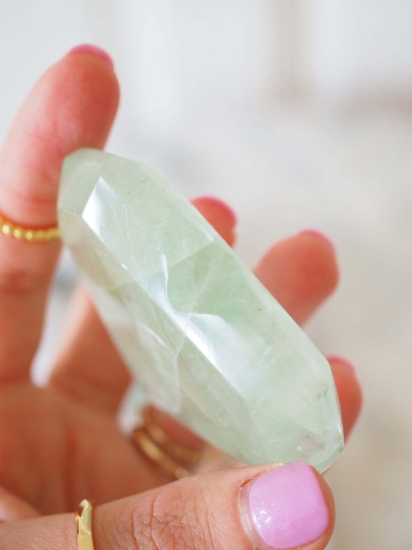 Mint Grünes Fluorit Herz MIT Halter  ca 6.5-8 cm - aus Mozambique HIGH QUALITY