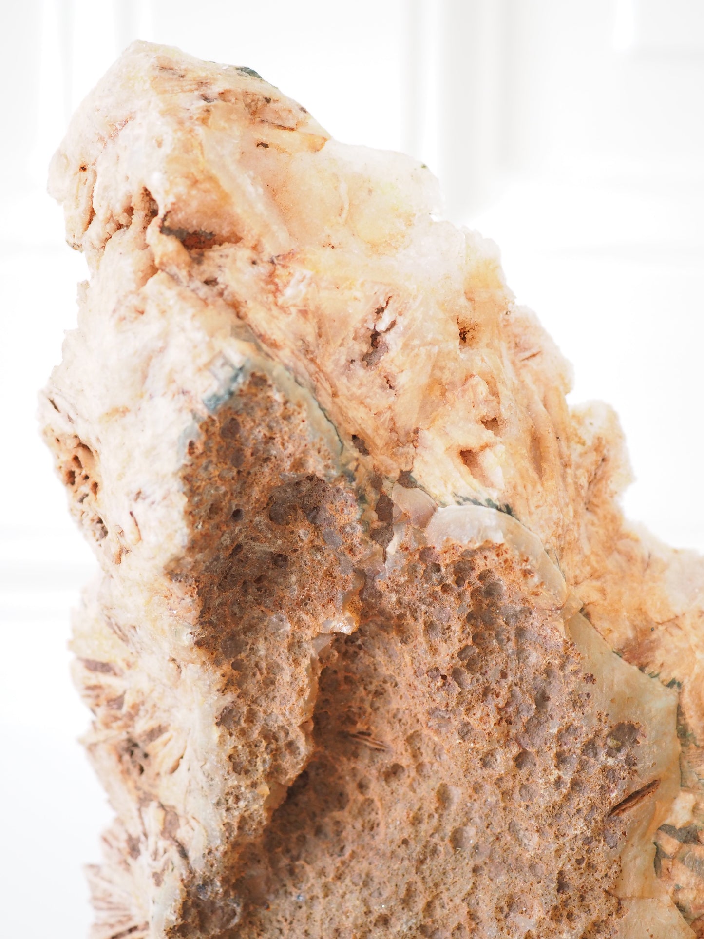 Pink Amethyst auf Ständer . Pink Amethyst on Stand ca. 52 cm  [29] - aus Patagonien