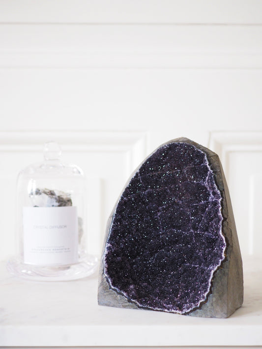Schwarzer Amethyst Cluster .  Black Amethyst Cut Base ca 15cm 986g - aus Uruguay RARE