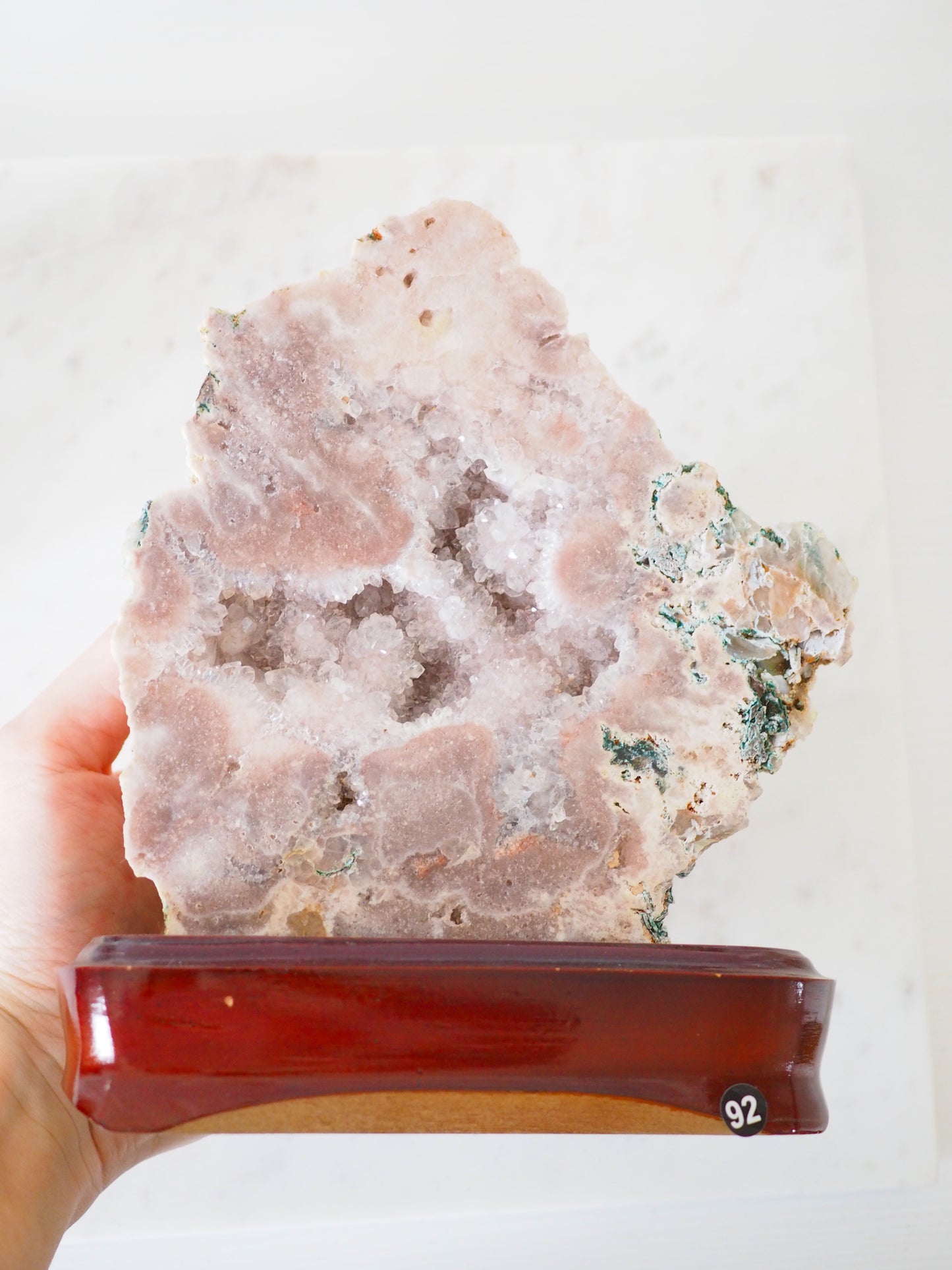 Pink Amethyst auf Holz Ständer . Pink Amethyst on Wooden Stand ca.  18cm  [92] - aus Patagonien