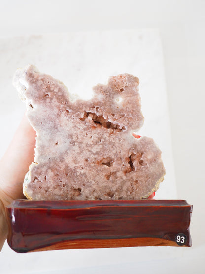Pink Amethyst auf Holz Ständer . Pink Amethyst on Wooden Stand ca.  15cm  [93] - aus Patagonien