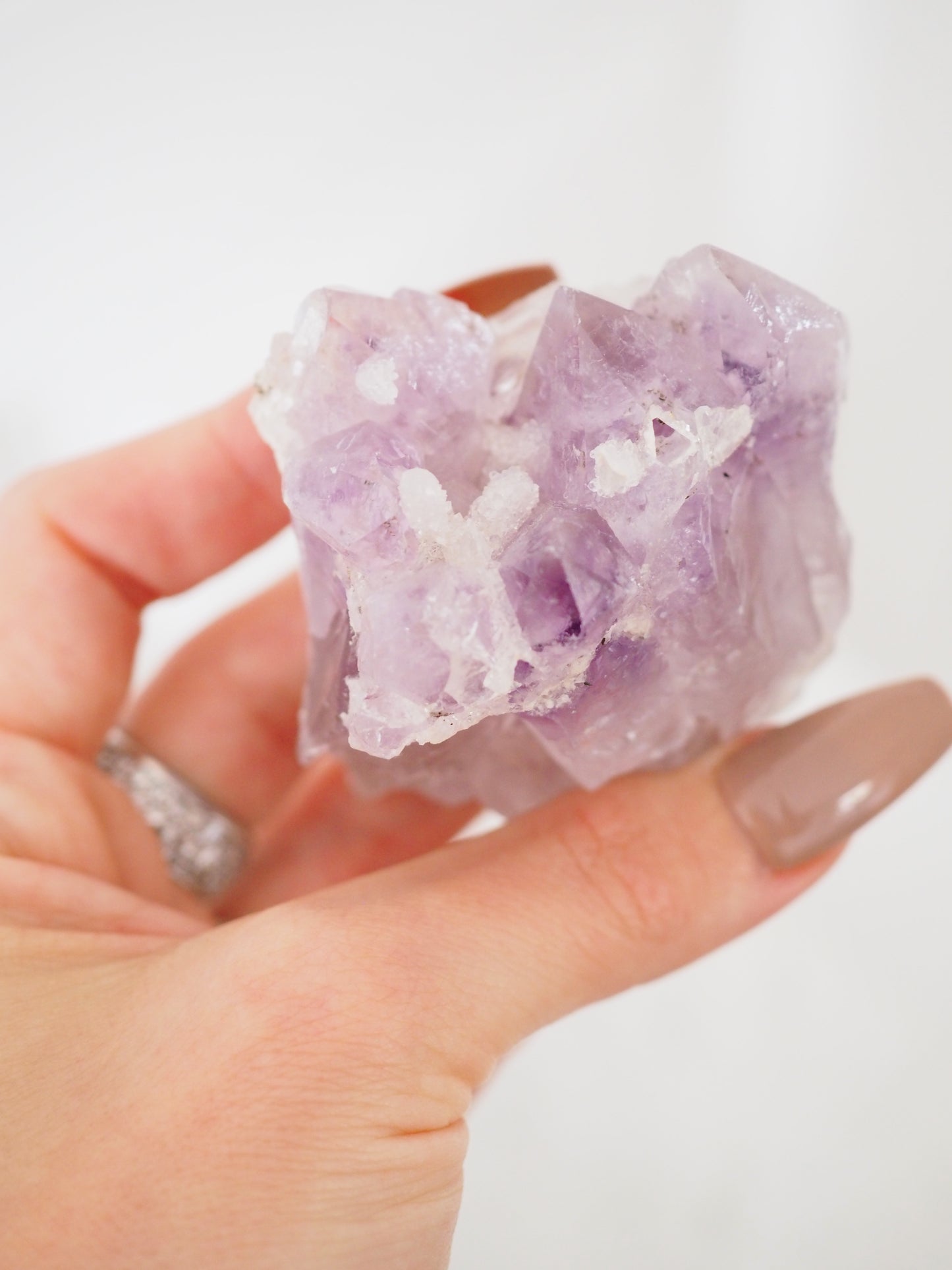 Sparkly Lavender Amethyst mit weißen Miniquarz Spitzen . Specimen ca. 7cm [xx] - aus Brasilien RARE