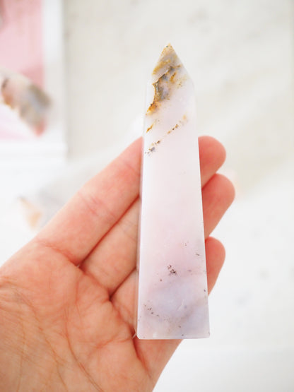 Pinker Andenopal Spitze  . Pink Andes Opal Point ca.10cm -  Peru HIGH QUALITY Hand Carved
