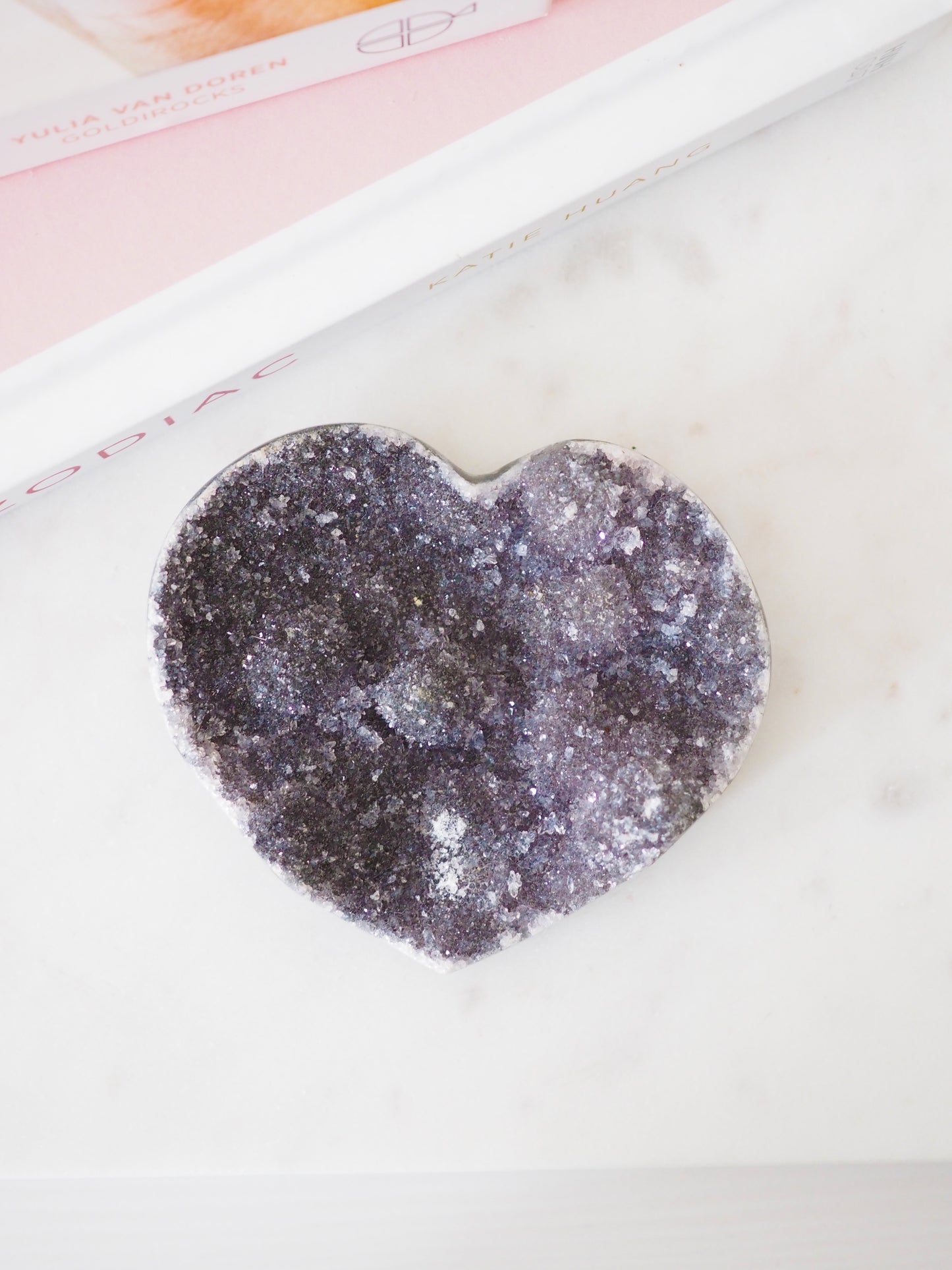 Galaxy Amethyst Herz . Galaxy Amethyst Heart ca. xxcm - aus Brasilien Hand Carved