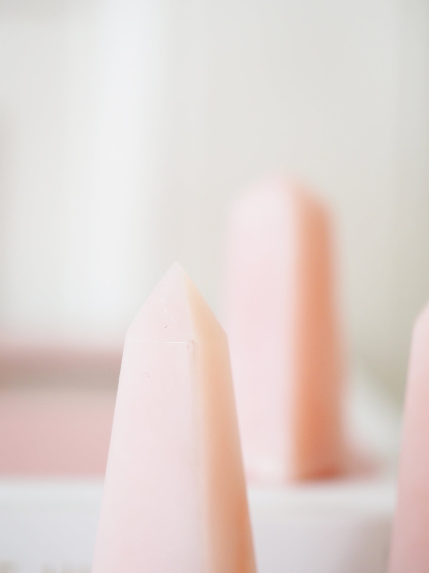 Pinker Andenopal Mini Spitze  . Pink Andes Opal Mini Point ca.xx cm -  Peru HIGH QUALITY Hand Carved
