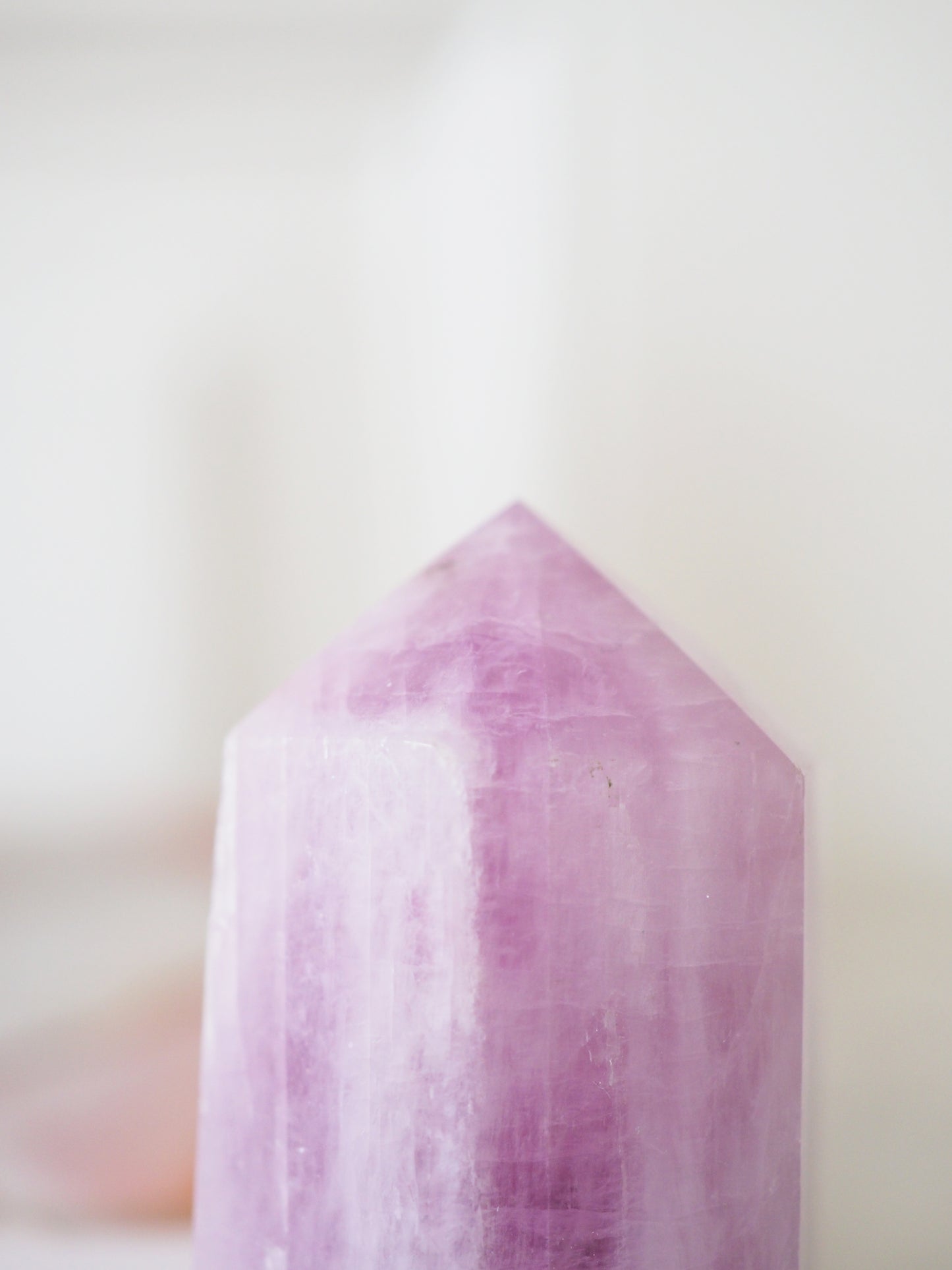 M Kunzit Spitze . Kunzite Point ca. x cm - HIGH QUALITY