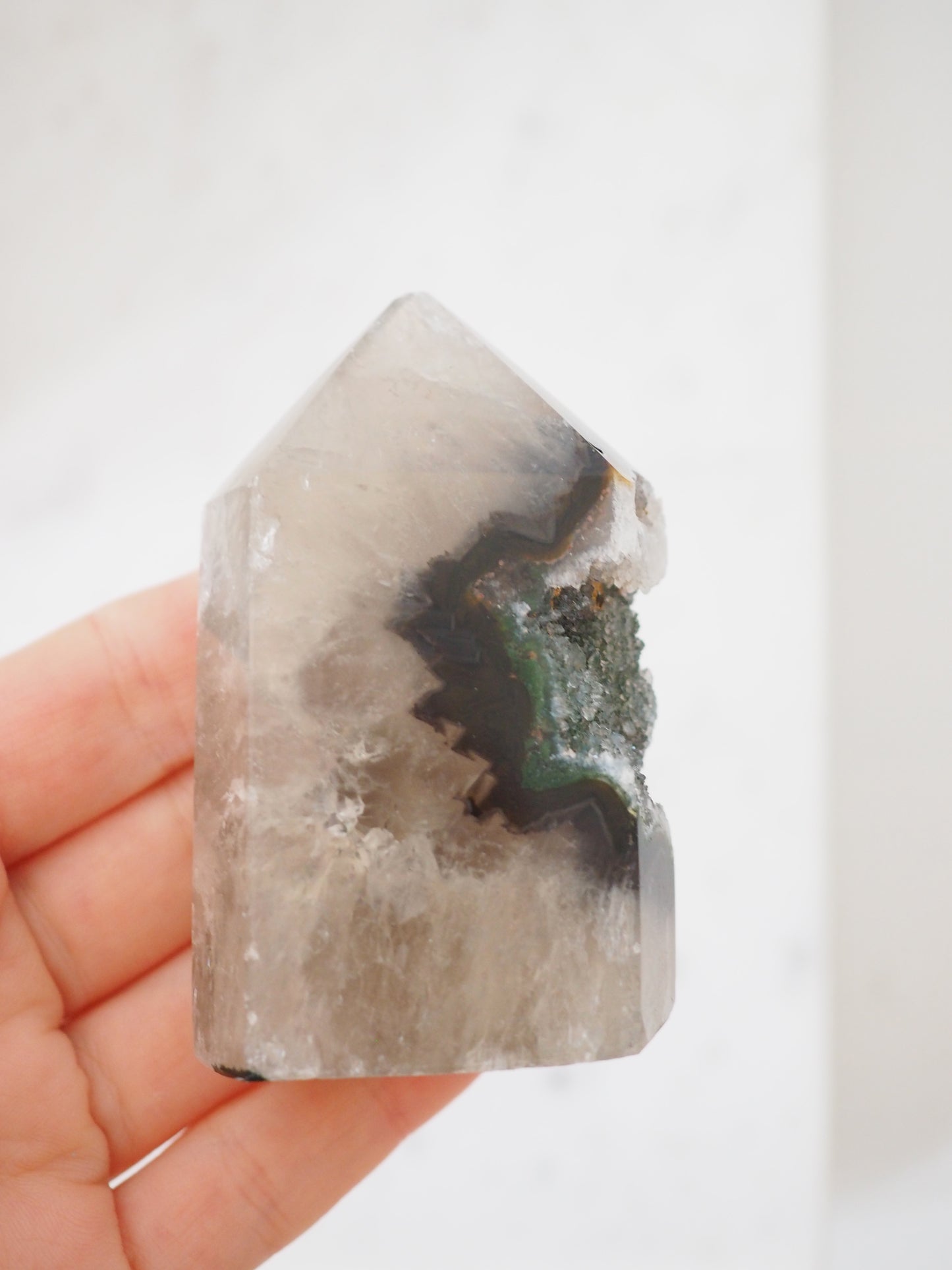 Druzy Achat Turm Obelisk  . Druzy Agate Flat Obelisk ca. 7.5 cm- aus Brasilien Handcarved
