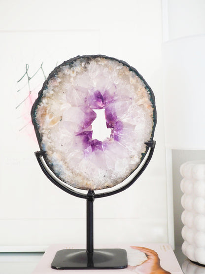 Amethyst Portal mit Pink Amethyst Details auf Ständer ca.26  cm - aus Brasilien HIGH QUALITY