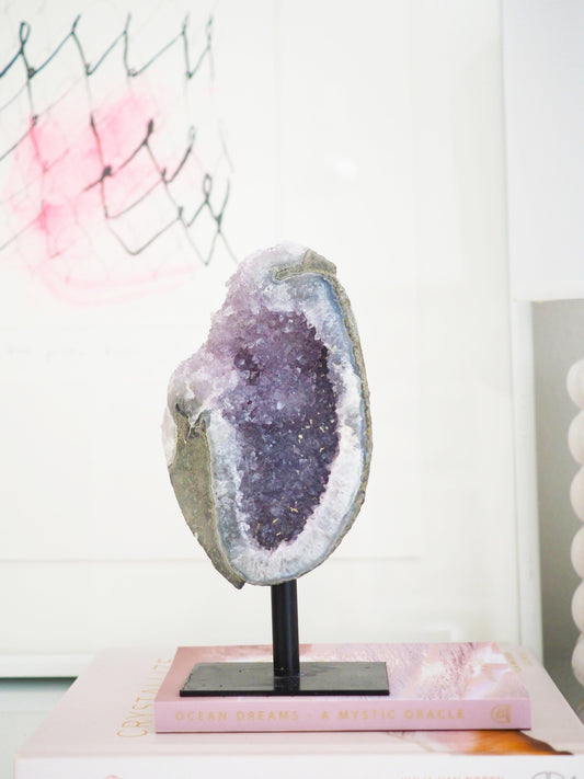 Amethyst auf Halter . Ständer ca. 16 cm - aus Brasilien