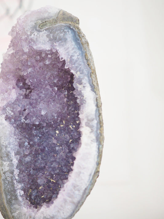 Amethyst auf Halter . Ständer ca. 16 cm - aus Brasilien