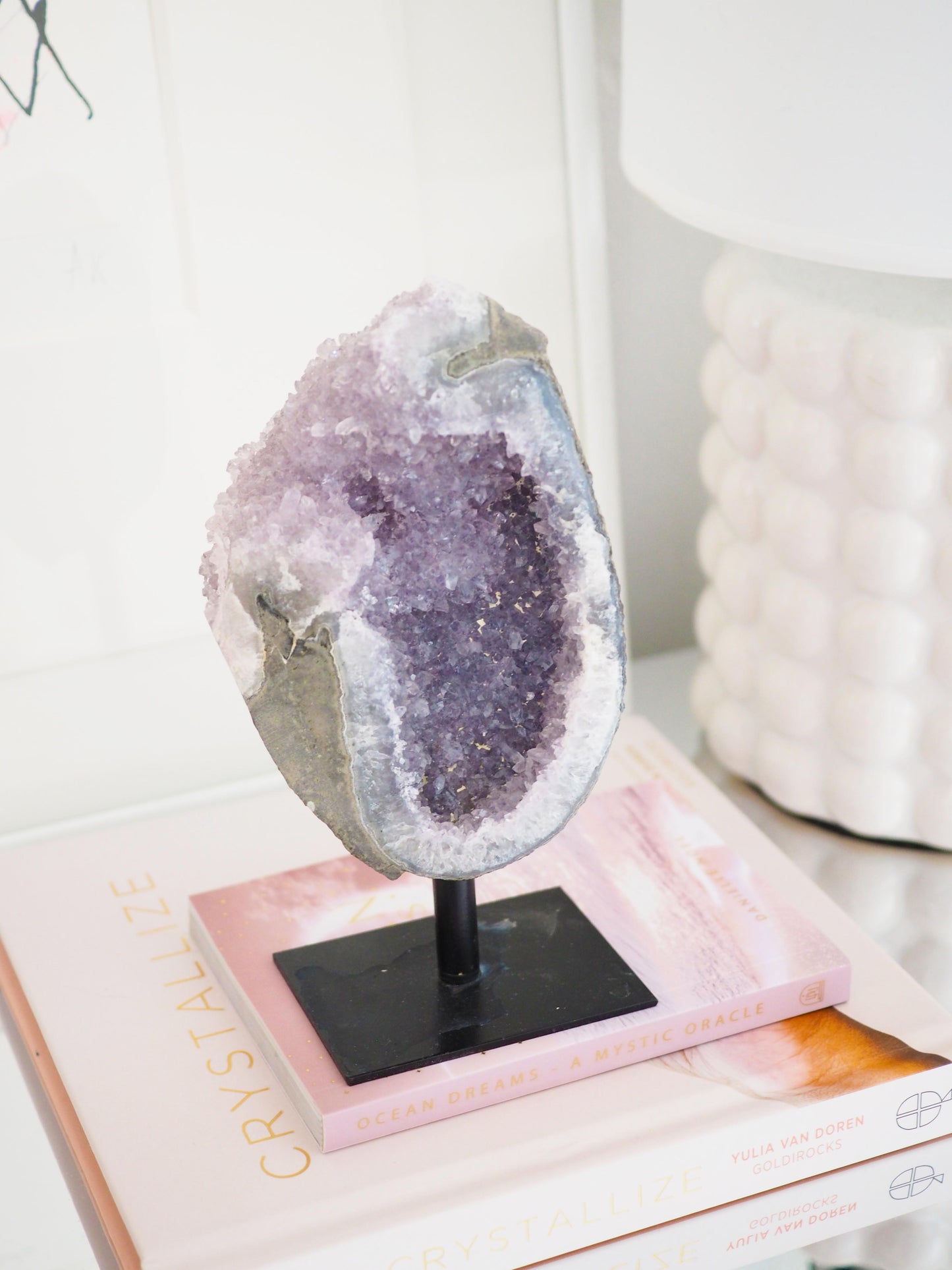 Amethyst auf Halter . Ständer ca. 16 cm - aus Brasilien