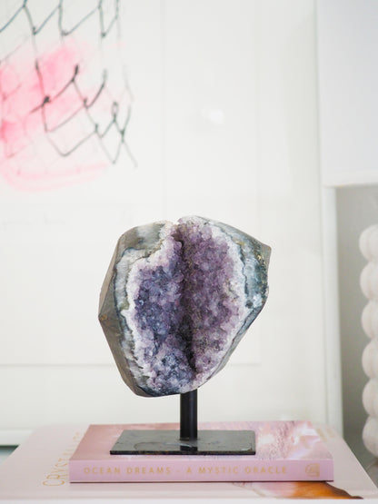 Amethyst auf Halter . Ständer ca. 15 cm - aus Brasilien