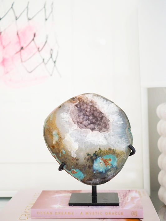 Rosa Amethyst auf Halter . Ständer ca. 15 cm - aus Uruguay