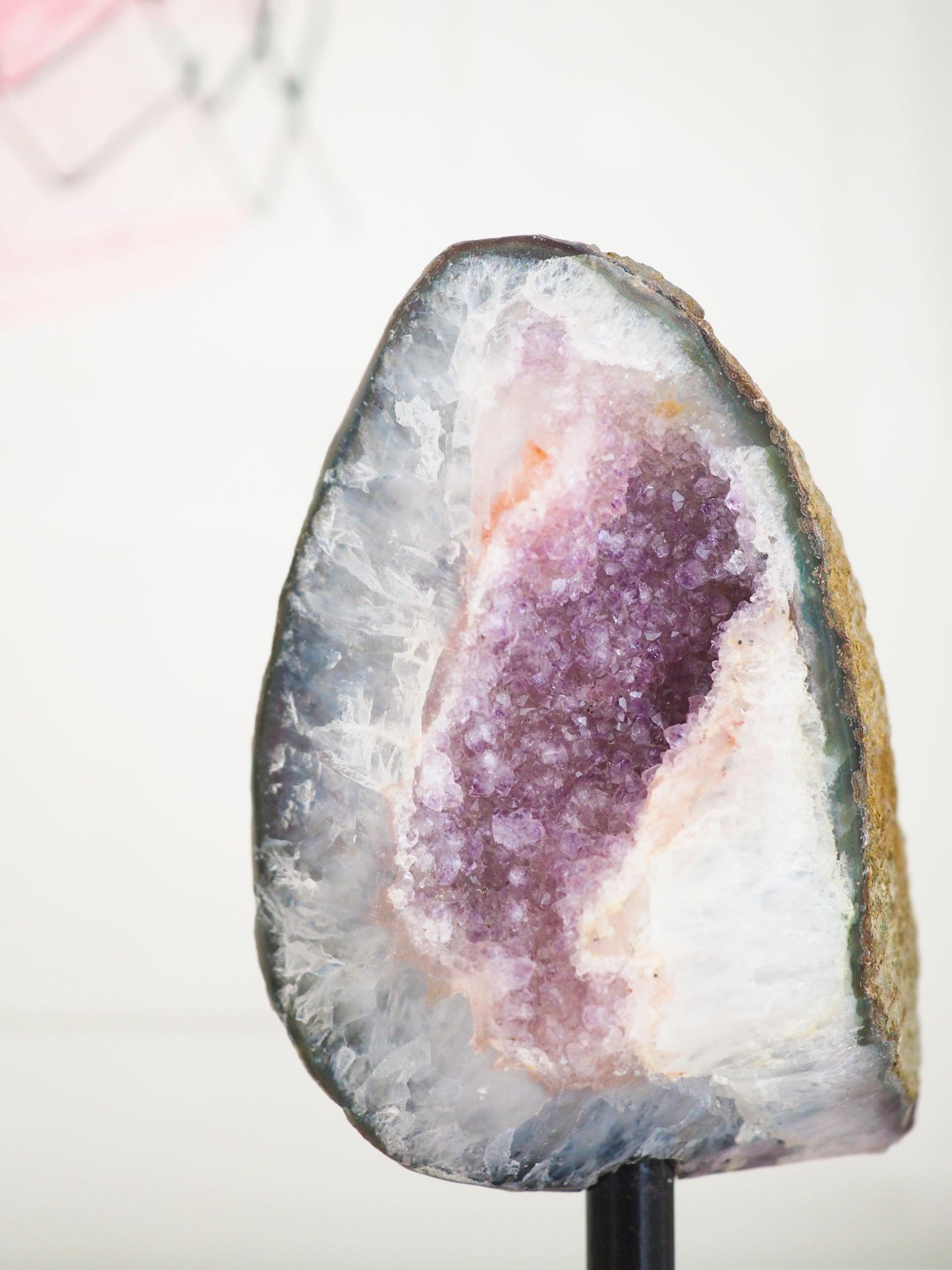 Amethyst auf Halter . Ständer ca.15 cm - aus Brasilien