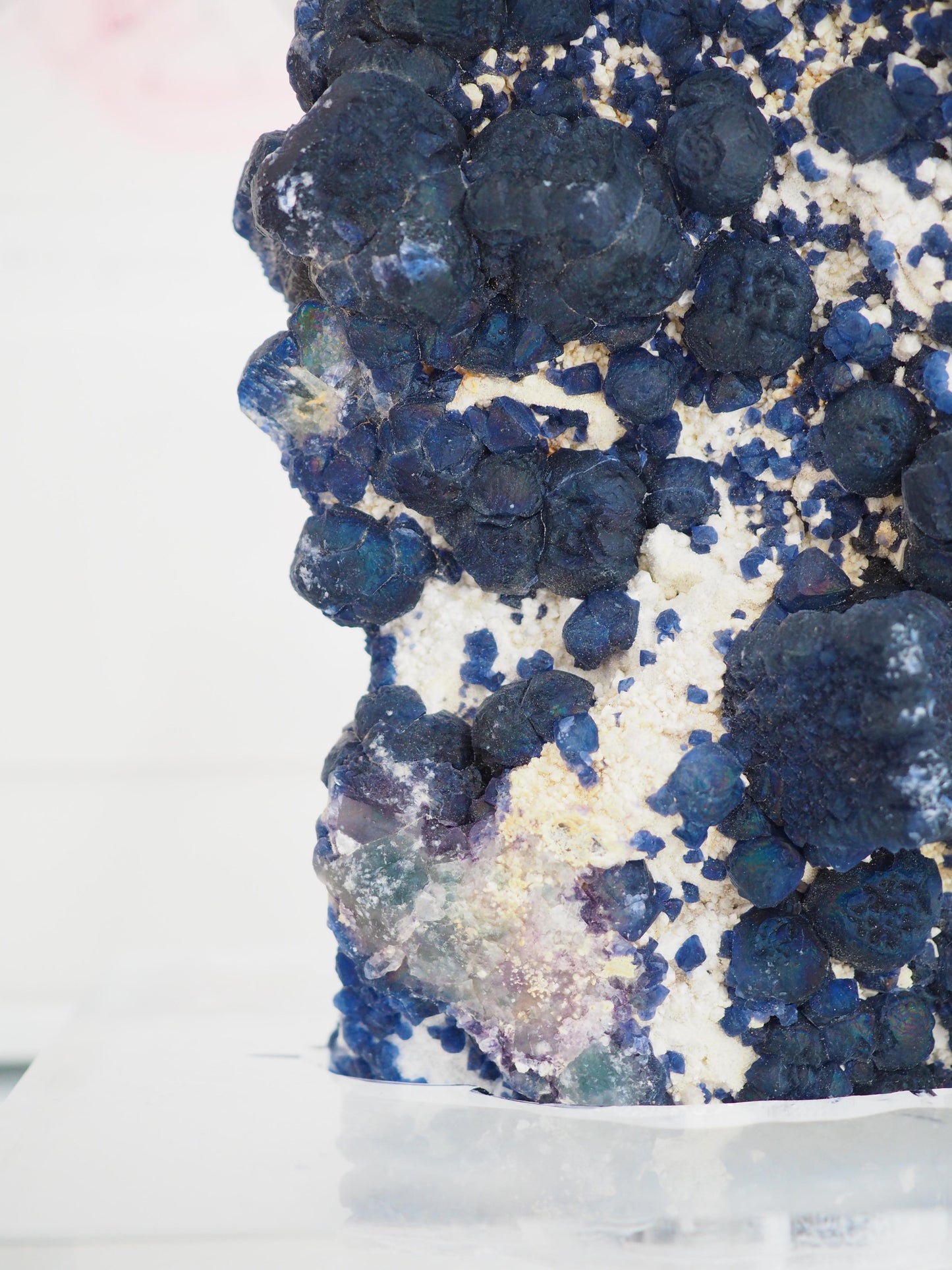 XL Blueberry Fluorite mit Halter . Ständer ca. 30 x 9 cm . PARADISE COLLECTION - Huanggang Mine. Innere Mongolei China RARE