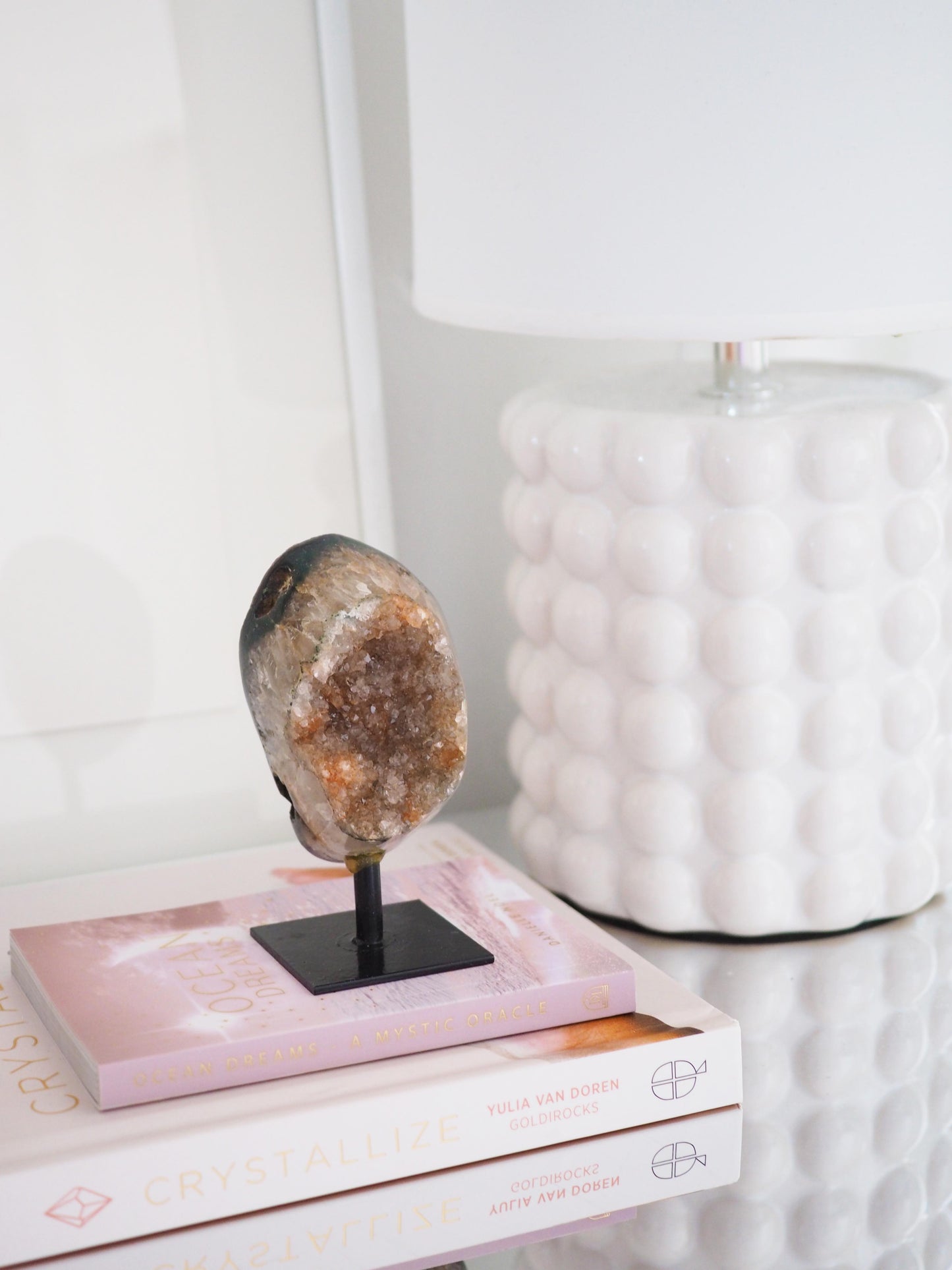 Orangener Rainbow Amethyst auf Halter ca. 10 cm  - aus Brasilien HIGH QUALITY