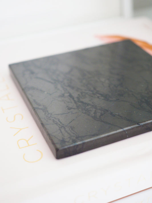 Edel Schungit Platte Quadratisch ca. 10 cm - aus Russland