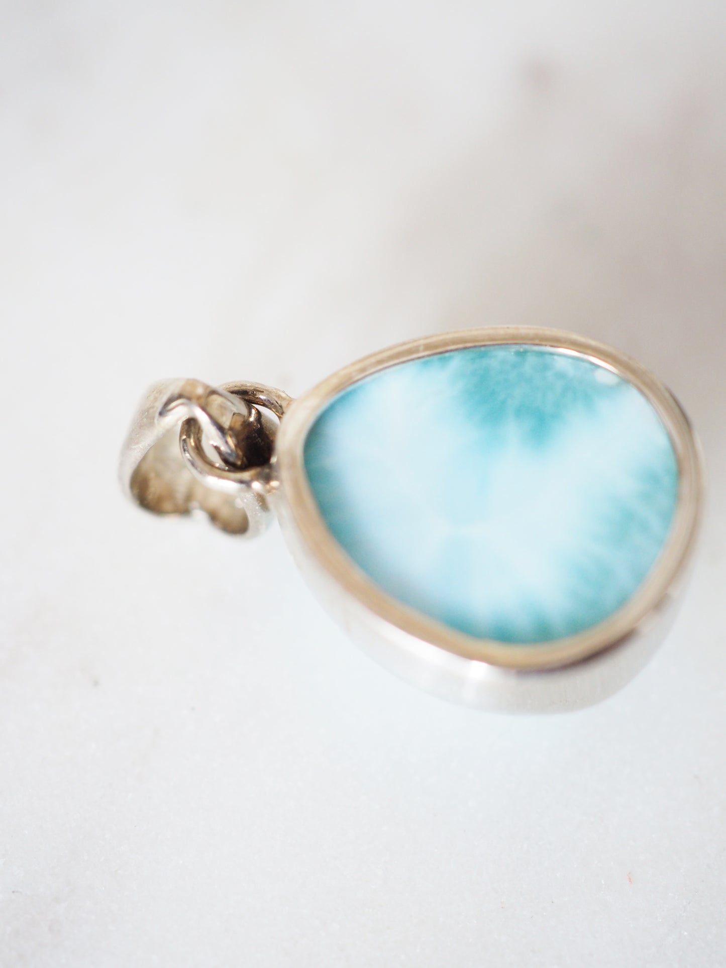 AA Larimar Anhänger No4. 3cm 38.15ct  925 Sterlingsilber Platiniert -aus der Dominikanischen Republik