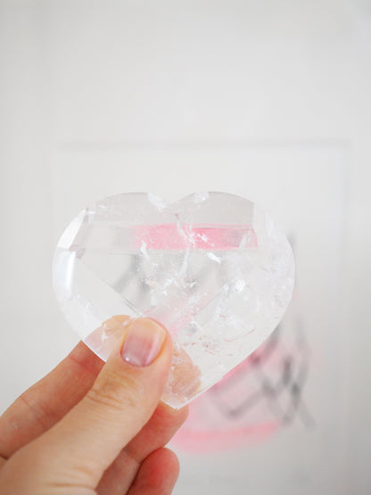 Lemurian Bergkristall Herz teilw. mit Regenbögen ca. 7.5 cm - aus Bahia Brasilien HAND CARVED HIGH QUALITY