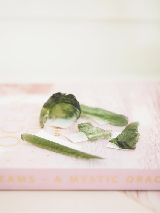 ANGEL CHIME Moldavit . Tektit - Tschechien SUPER RARE