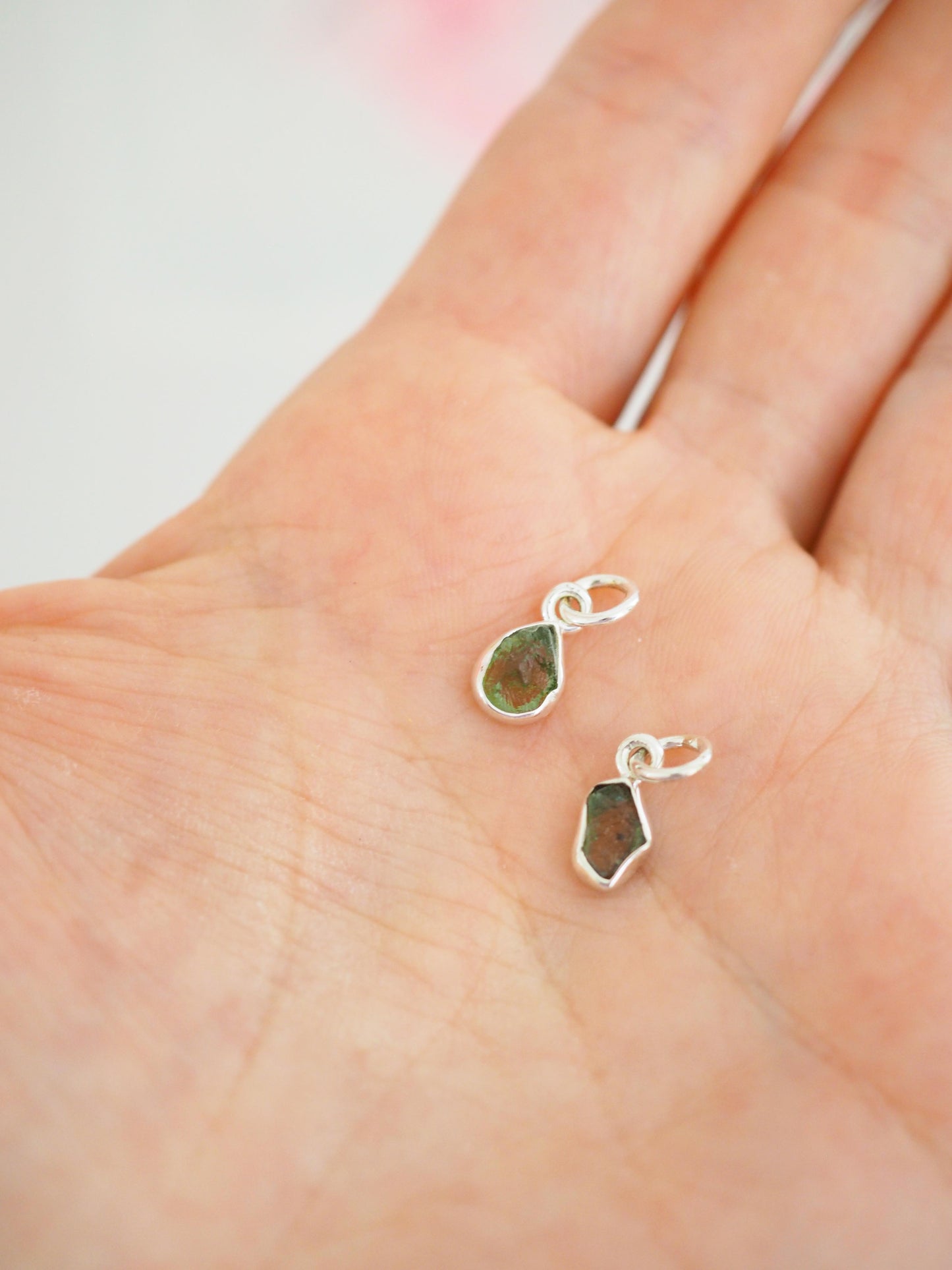 Moldavit Anhänger 925 Sterlingsilber ca. 1 cm - Tschechien RARE