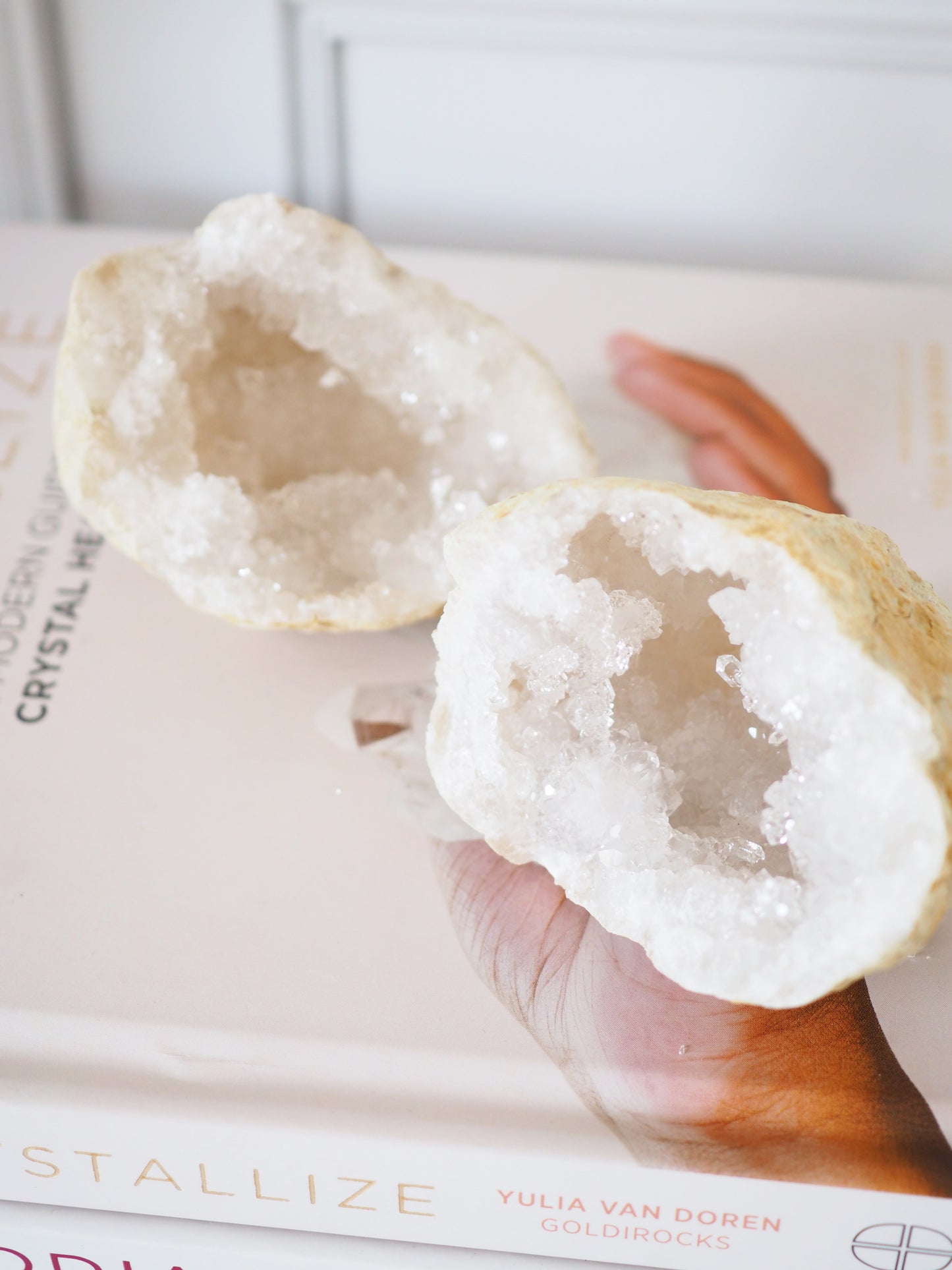 LOVE GEODE . Großes Weißes Quarz  Druzy Geoden Paar ca. 8 cm - aus Marokko