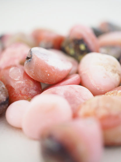 Pinker Anden Opal Trommelstein ca. 2 cm - aus Peru Common Quality
