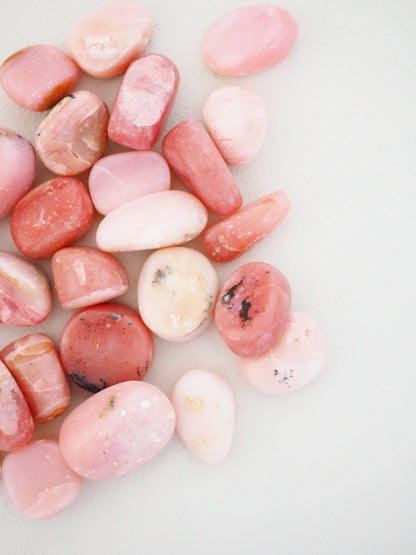 Pinker Anden Opal Trommelstein ca. 2 cm - aus Peru HIGH QUALITY RARE