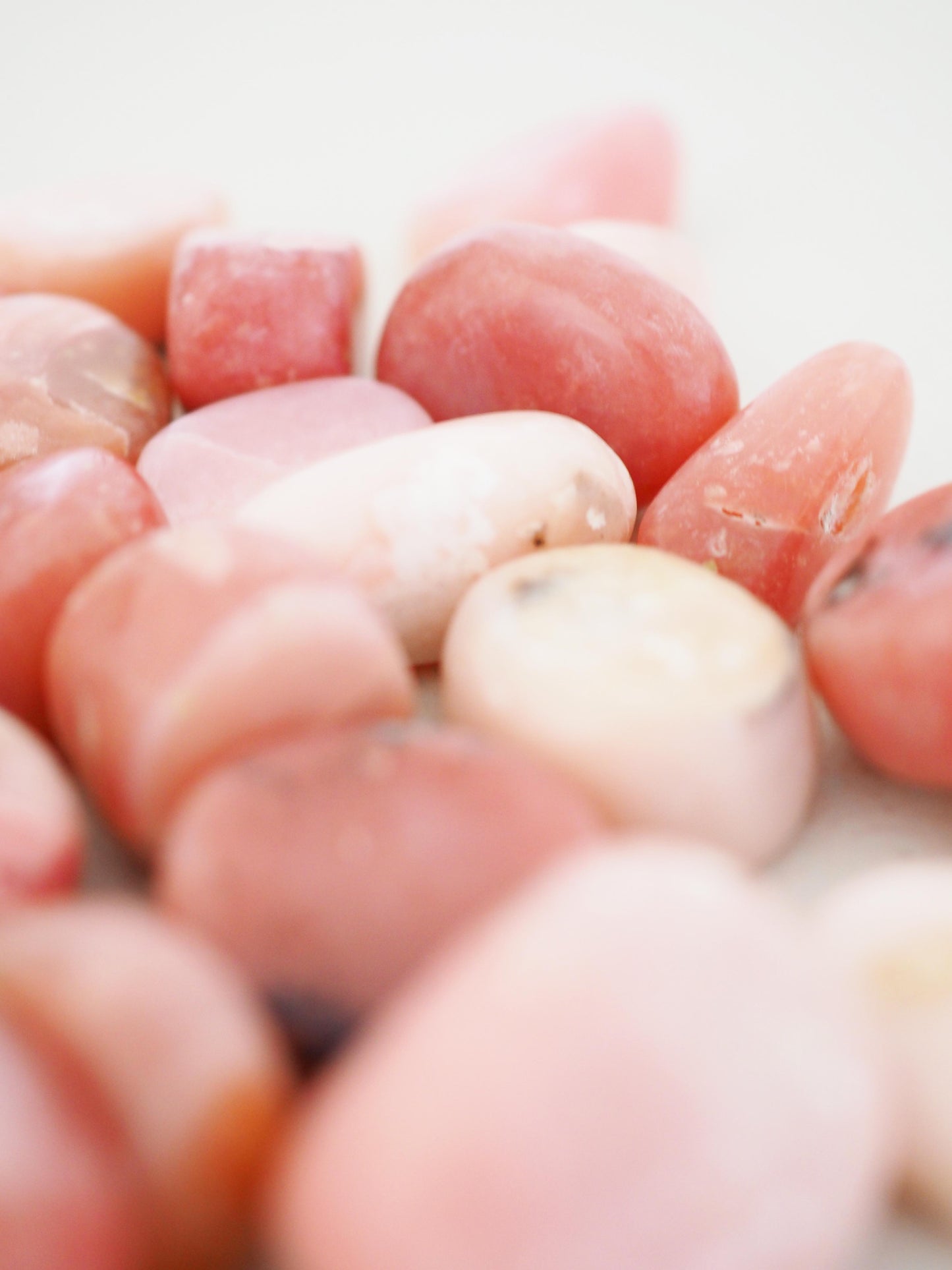 Pinker Anden Opal Trommelstein ca. 2 cm - aus Peru HIGH QUALITY RARE