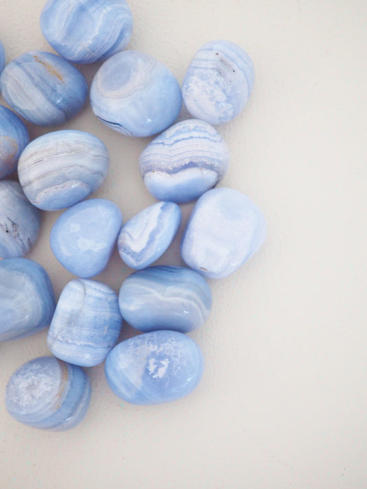 Blauer Spitzen Achat . Blue Lace Agate ca. 2 - 3 cm - aus Namibia HIGH QUALITY