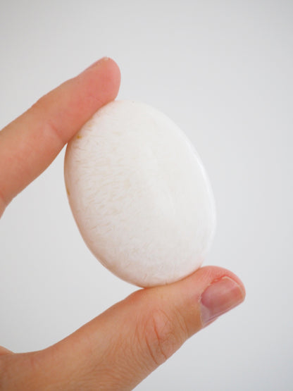 Scolescite X Stilbit Palmstone Seifenstein Handstein ca. 4.5 - 5  cm  - Indien HIGH QUALITY