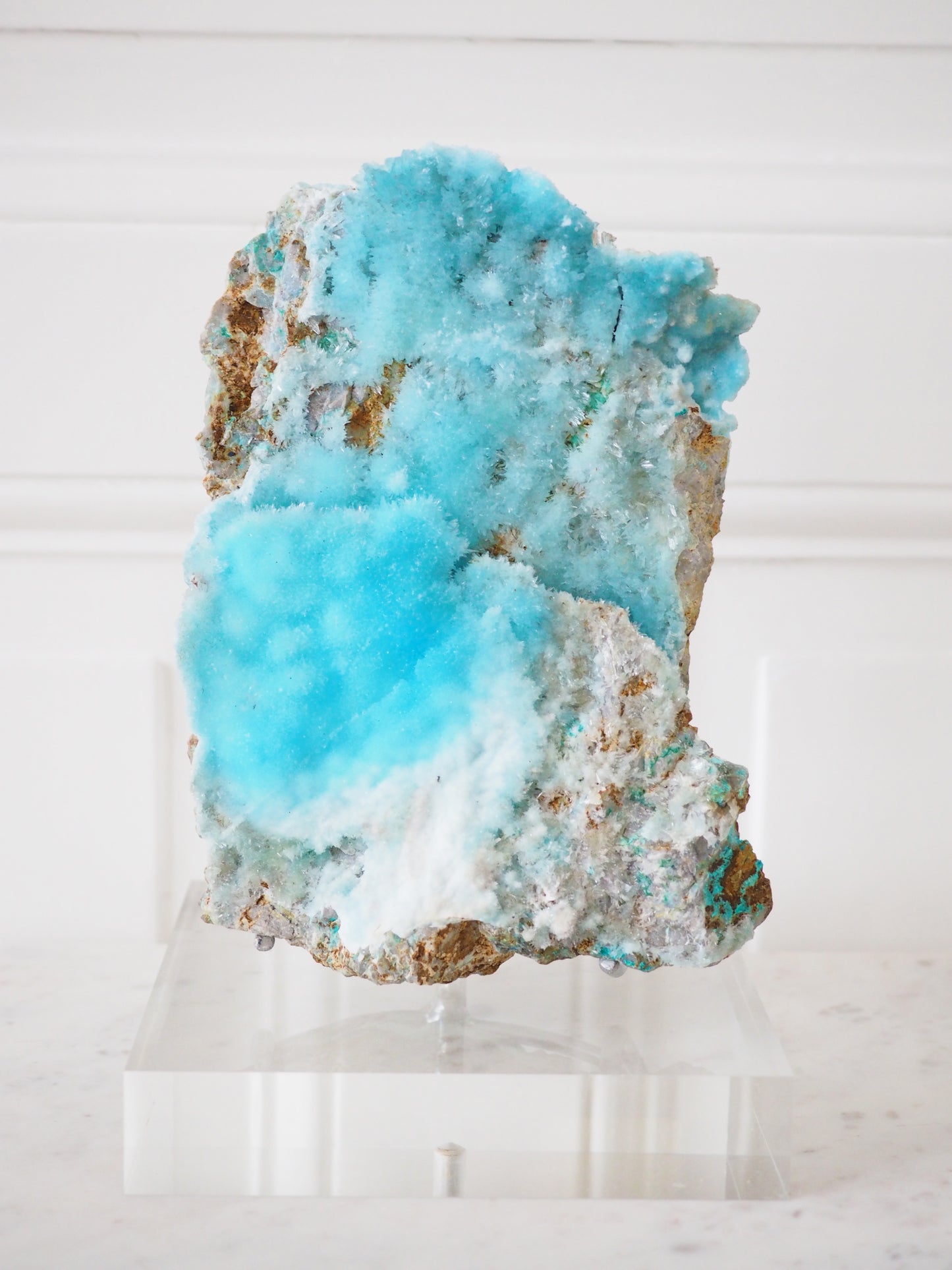 Eis blauer Aragonit auf Ständer Halter ca. 24 x 13cm. PARADISE COLLECTION - aus Yunan China