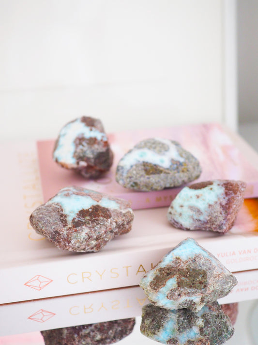 Larimar in Matrix Roh Stein Specimen ca. 4-5 cm - Dominikanischen Republik RARE