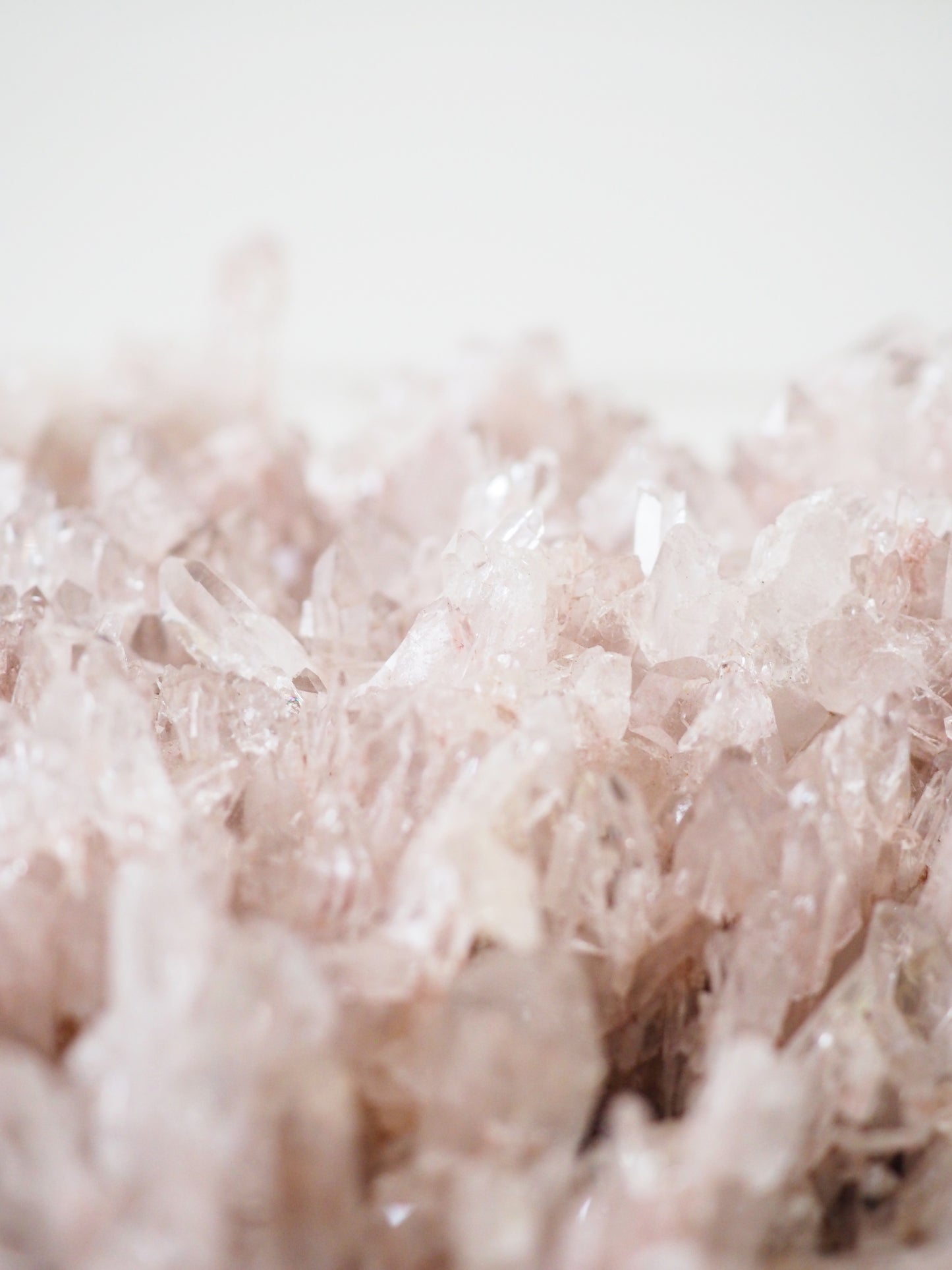 Sacred Pink Lemurian auf Halter . Ständer  ca. 24x22cm . PARADISE COLLECTION - aus Santander. Colombia RARE HIGH QUALITY RARE