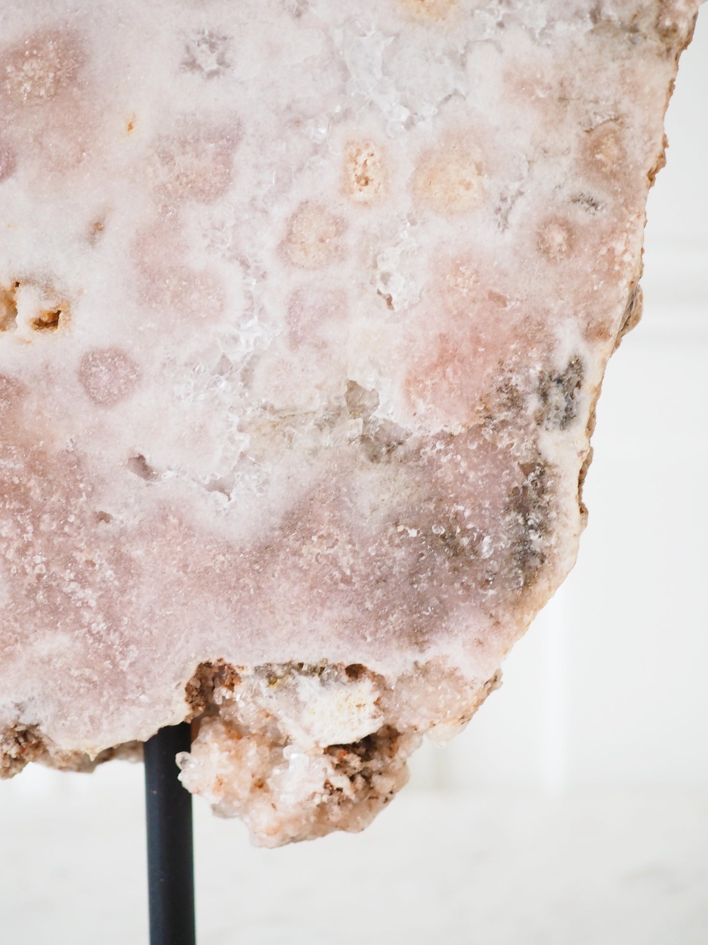 Pink Amethyst auf Ständer Halter ca. 17 x 30cm 2.6Kg  . PARADISE COLLECTION - aus Brasilien Boarder Argentina  HIGH QUALITY