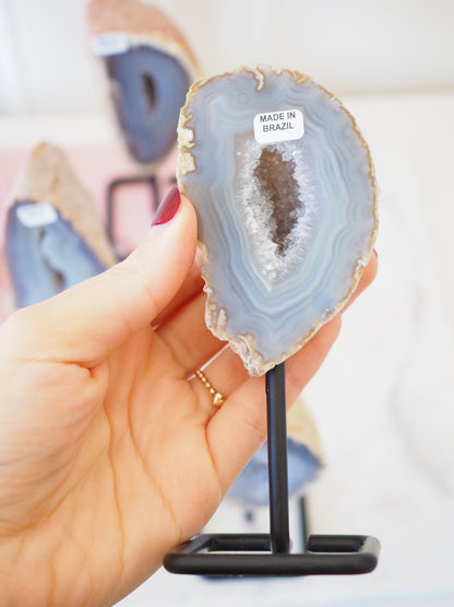 Achat Geode (Graublau) auf Ständer ca 10-14 cm - aus Brasilien Handpoliert