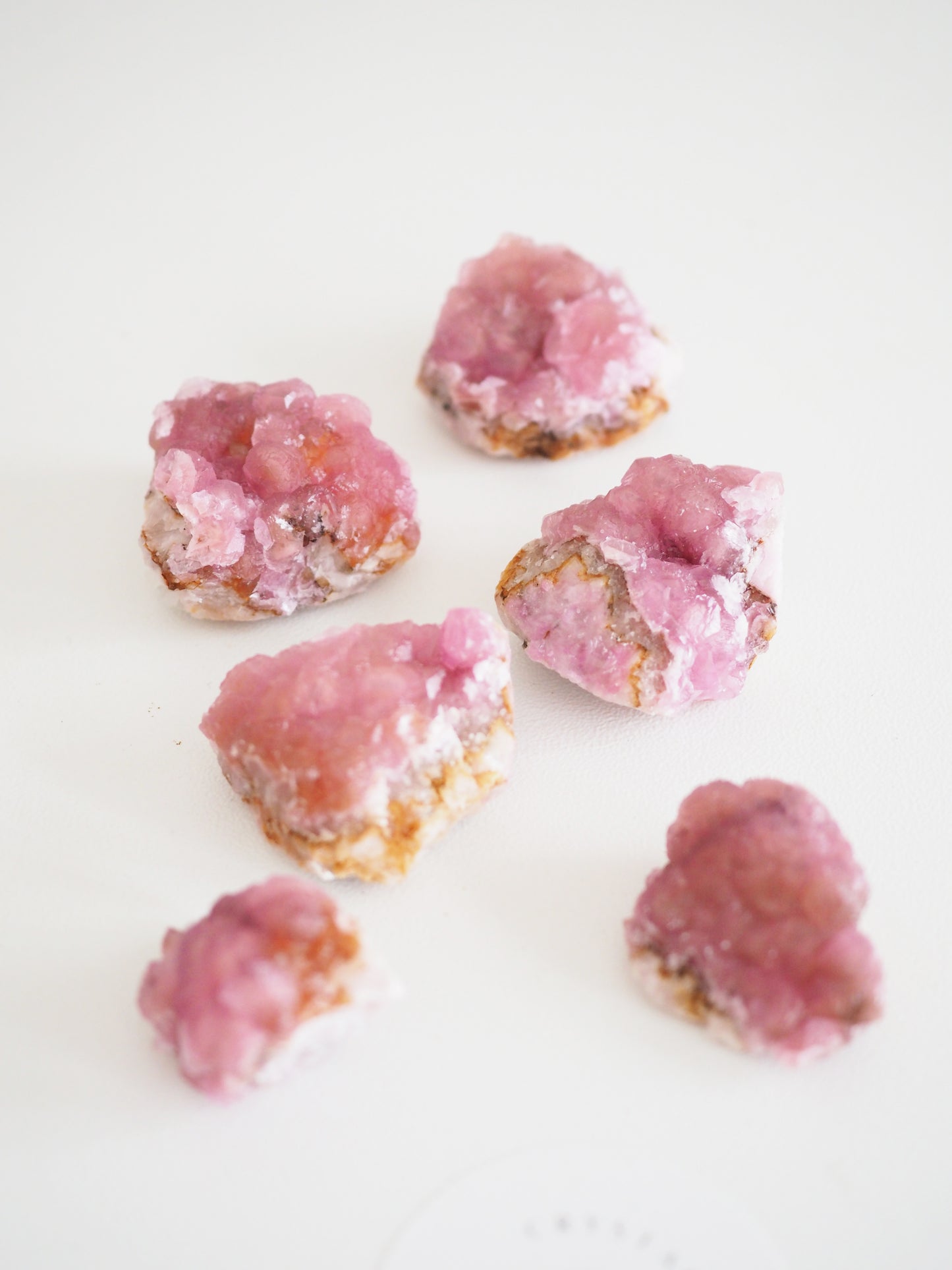Pink Cobalto Calcite Specimen ca. 2-3cm - aus Marokko
