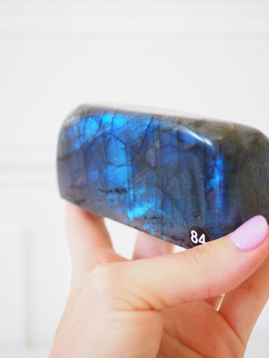 Blaue Labradorit Freiform . Labradorite Freeform Blue Flash [84] ca. 5 cm - aus Madagascar HIGH QUALITY