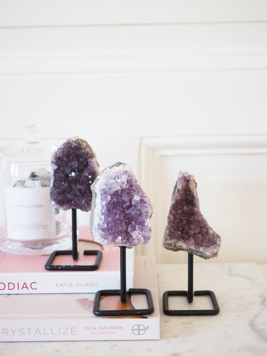 S Amethyst Cluster auf Ständer  ca. 11 cm  - aus Brasilien