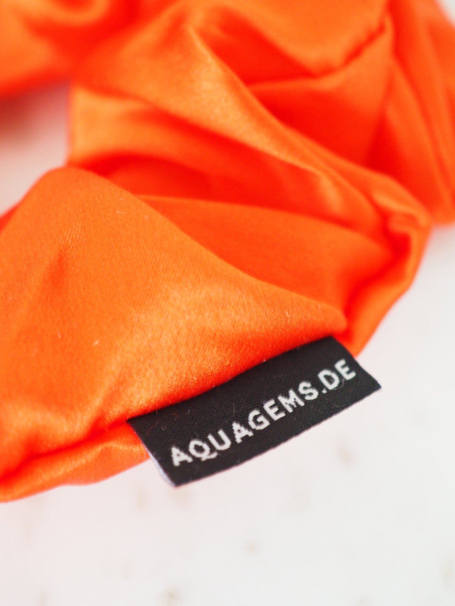 CRYSTAL SCRUNCHIE 100% Maulbeerseiden Haargummi mit Kristall Tasche & Schwarzem Turmalin - AUTUMN ORANGE
