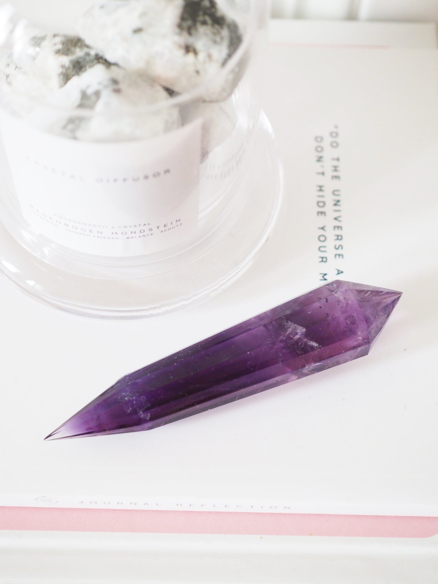 Amethyst Vogel Kristall mit Regenbögen 12 Seiten ca. xxcm x g [x] - aus Brasilien Handgeschliffen