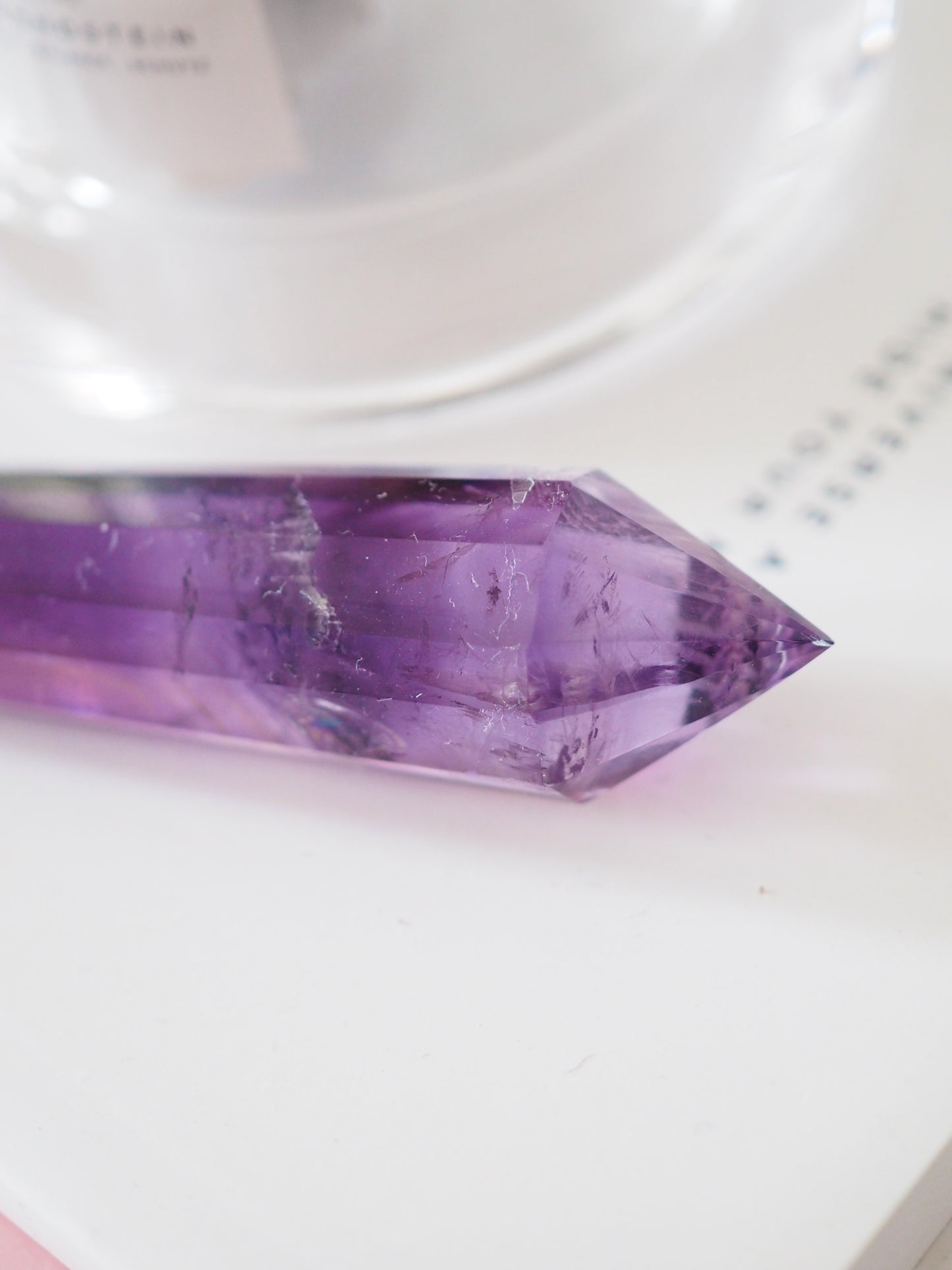 Amethyst Vogel Kristall mit Regenbögen 12 Seiten ca. xxcm x g [x] - aus Brasilien Handgeschliffen