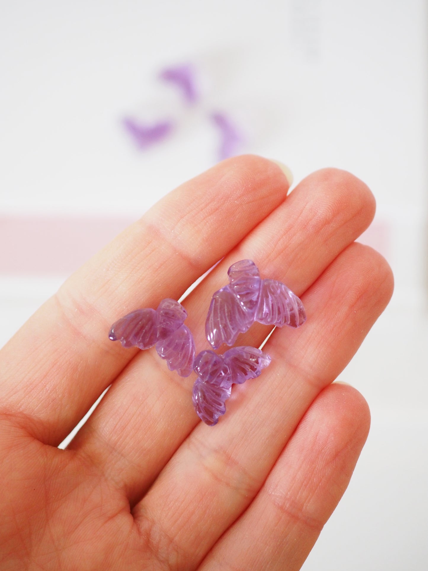 Amethyst Mini Merjungfrau Flosse  . Mermaid Tail ca. 1.5 cm - aus Brasilien