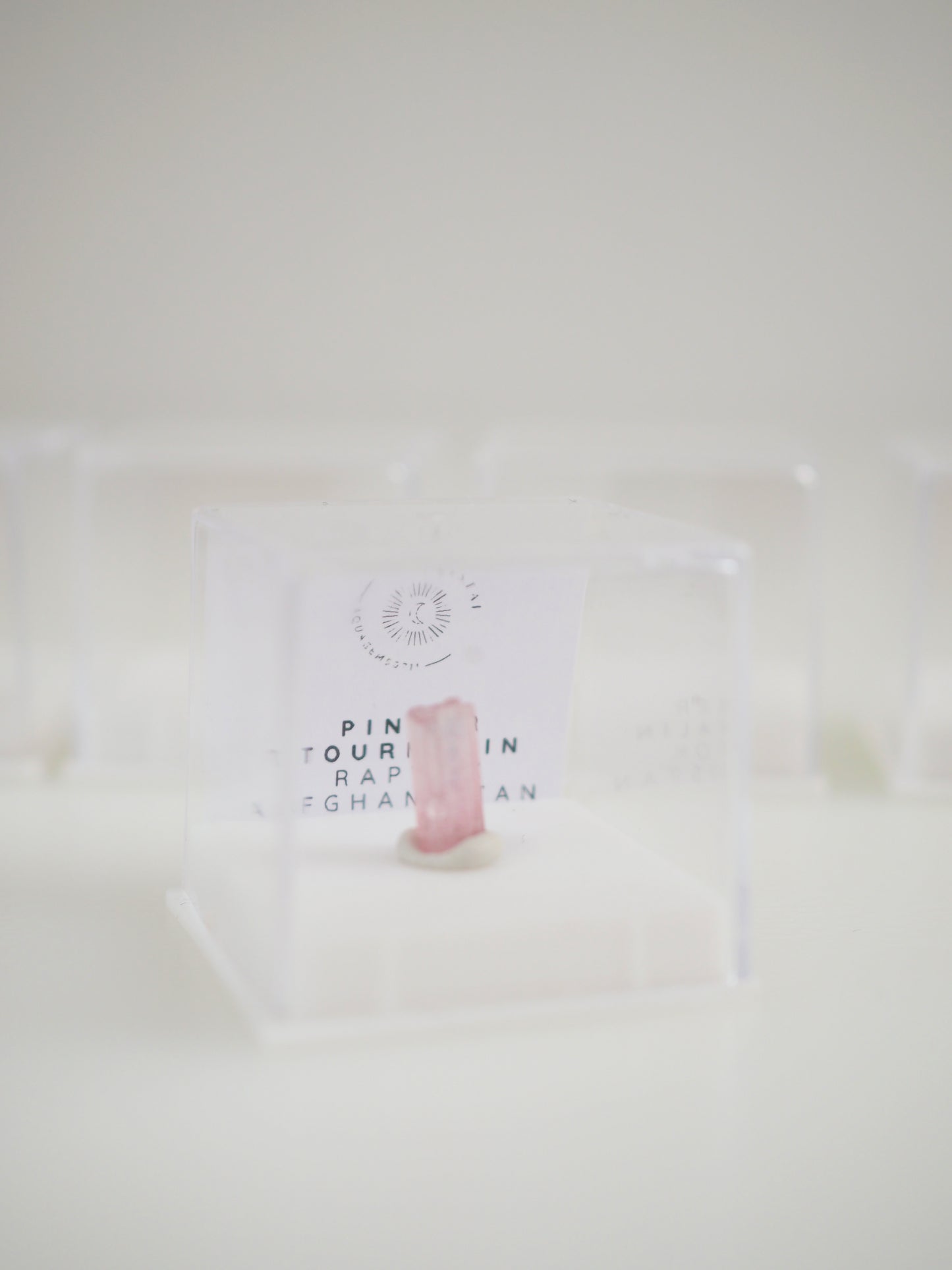 4Stk. Mineralien Box 3 x 3 cm . Weiss Transparent für Mini Minerals