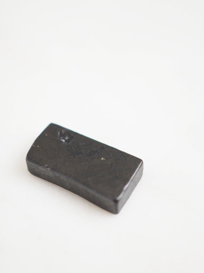Schungit Handy Plättchen Rechteckig . Shungite - aus Russland