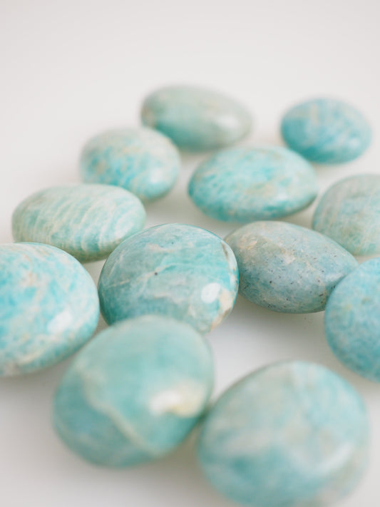 Amazonit Trommel Stein . Amazonite Tumble ca. 2.5cm Trommel Stein - aus Madagascar Flashy