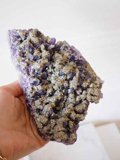 Amethyst mit Pyrit ca. 16 x 12 cm - aus Bulgarien RARE MINE CLOSED